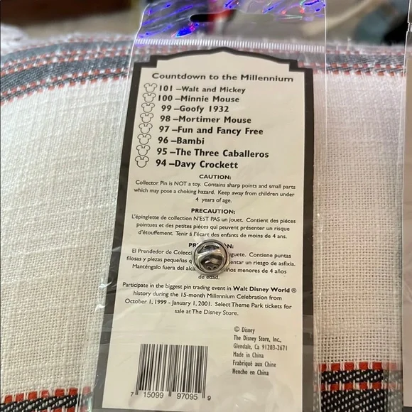 Disney Countdown to the Millennium Pin Set - Picture 2 of 4